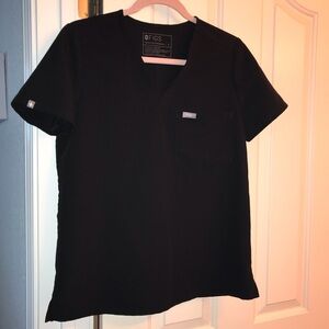 FIGS black Scrub Top sz S